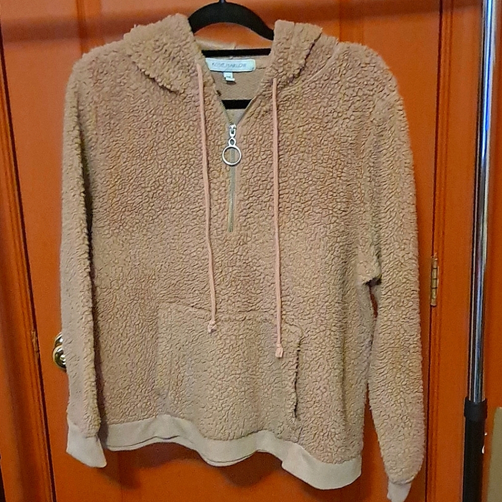 Rosie Harlow (Hoody Jacket)